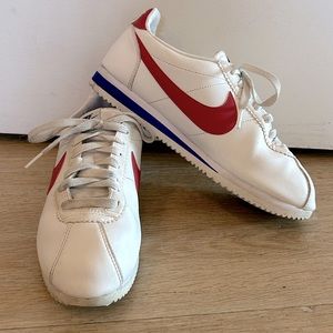 NIKE Classic Cortez Sneakers
